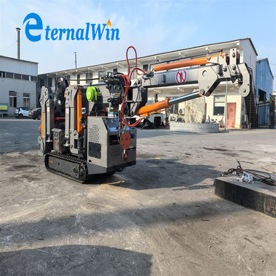 精密位置決め用8トン遠隔操作スパイダークレーン