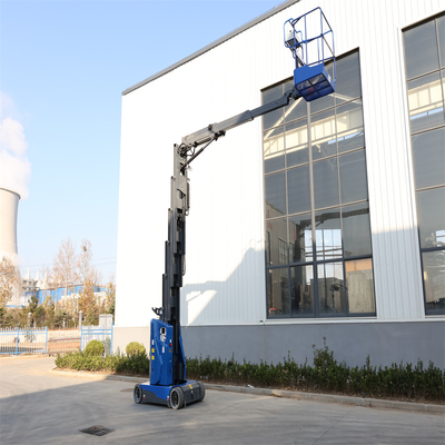 スムーズで安全な昇降作業のための、移動速度0.7～3.6km/hのスチール製垂直ブームリフター